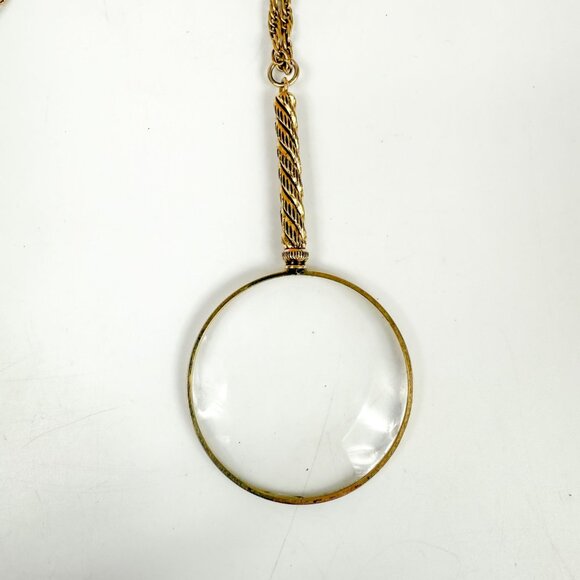Vintage Gold Tone Handheld Magnifying Glass Loupe Pendant Necklace - Picture 5 of 6